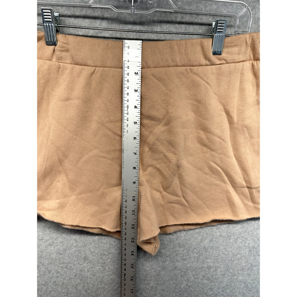 Colsie Womens Sweat Shorts Size Large Tan Fleece Elastic Waist Pockets NWT - Picture 4 of 12